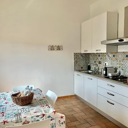 Sea Breeze House Apartment