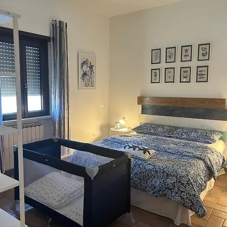 Apartment Sea Breeze House *